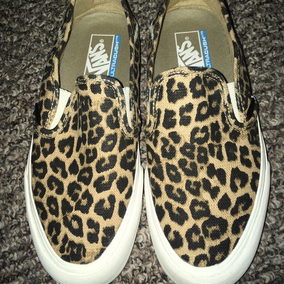 Vans Shoes - 🔥NEW!! Ultra Cush VANS Asher Slip ons🔥